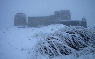 В Україні несподівано випав перший сніг: видовищні фото і відео