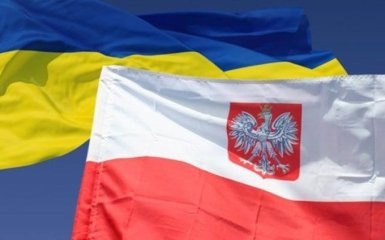 Польша приняла радикальное решение после обстрела Генконсульства