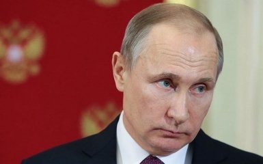 Путін хоче повністю відокремити Донбас від України - Bloomberg