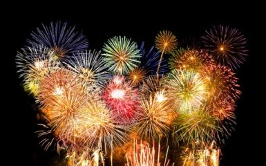 Під час війни все так само: мережа продовжує обговорювати новорічні салюти в Києві