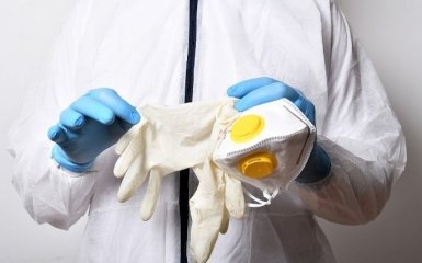 Людство попередили про період "реальної небезпеки" через штам Дельта