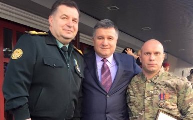 Аваков наградил скандального Киву пистолетом: опубликовано фото