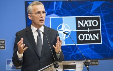НАТО розгляне можливість введення миротворців в Україну