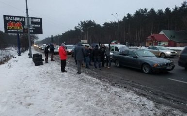 Блокада трасс на въезде в Киев: полиция сделала заявление, появились новые видео