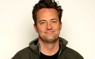 Меттью Перрі не зможе знятися у "Друзях"