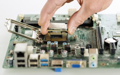 Собрать ПК самому или купить готовый компьютер?