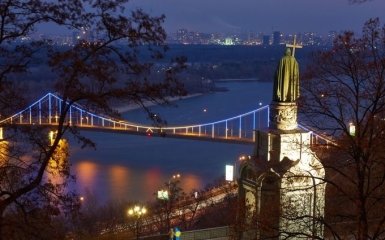 Енергетики прогнозують повернення до планових відключеннь світла у Києві вже найближчим часом