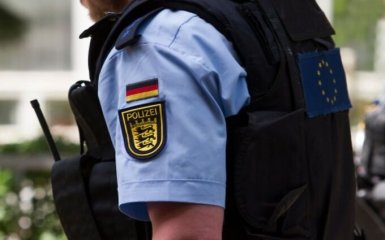 У Дрездені озброєний чоловік напав на радіостанцію та взяв заручників у торгівельному центрі