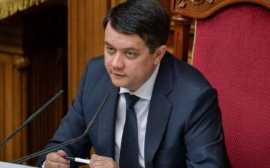Разумков раскритиковал законопроект Зеленского об олигархах