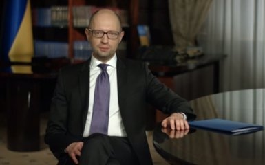 Яценюк назвал борьбу за свою отставку карикатурой: опубликовано видео