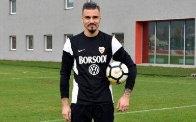 Іноземний клуб кинув українського футболіста