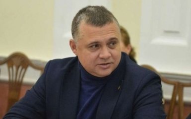 Змінив чотири політичні партії: журналісти розповіли про кар'єру кандидата в депутати Артеменка