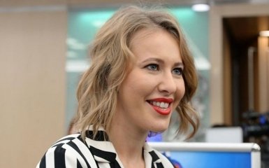 Собчак, яка народила, запропонували крупно заробити на імені сина