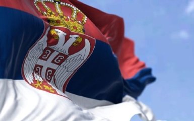 Сербия хочет ввести свои силы в Косово и готовит запрос к НАТО