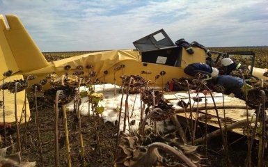 Падение самолета в Хмельницкой области: полиция назвала причину аварии