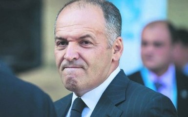 СБУ зайнялася Пінчуком: Ярош показав фото документа