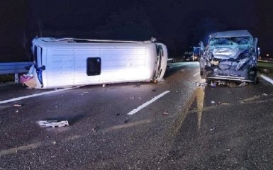 12 українців потрапили у ДТП у Польщі — фото