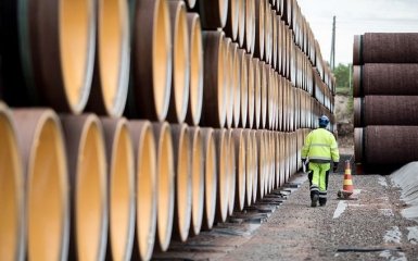 У Німеччині зупинили фінансування Північного потоку-2