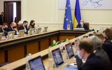 В правительстве упростили предоставление финансовой помощи политзаключенным