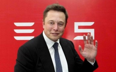 Разговор Гройсмана с Илоном Маском: в сети грустно пофантазировали о Tesla в Украине