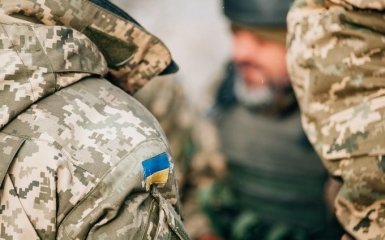 В Киеве ветераны АТО и оркестр провели необычную акцию: опубликовано видео