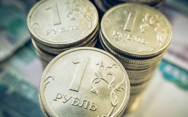 Завтра буде гірше: що спровокувало масштабний обвал рубля