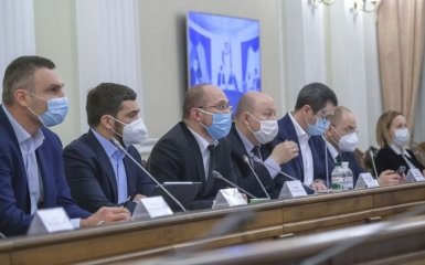 Украина идет на работу: Кабмин обнародовал план по завершению карантина