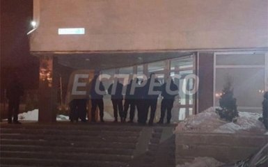 В Киеве произошло громкое самоубийство: фото с места ЧП