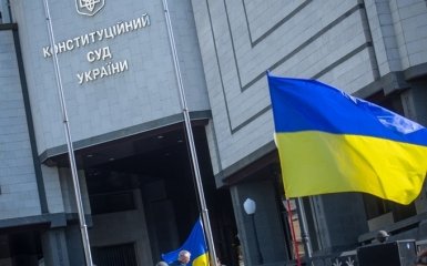 В Украине разгорается скандал вокруг люстрации