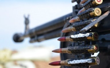 Боевики "поздравили" украинских военных обстрелами: есть раненый