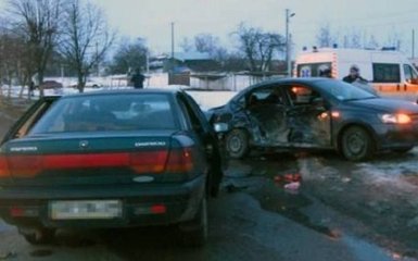 У страшній аварії на Житомирщині загинули люди: опубліковані фото