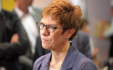 Глава Минобороны Германии предупредила всю Европу об угрозе со стороны России