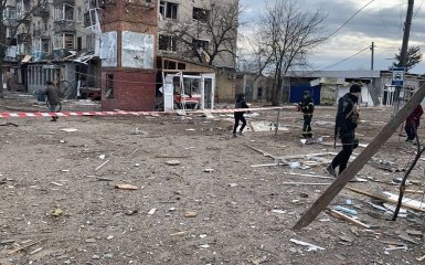 The Russian army attacks Kharkiv
