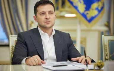 Зеленський публічно відповів на жорстку критику закону про референдум