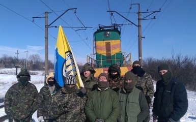 Учасники блокади на Донбасі розбурхали мережу заявою