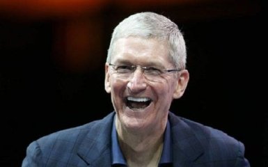 Акціонери Apple позиваються проти очільника компанії Тіма Кука: уже відома причина