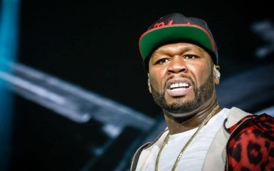 Репер 50 Cent вдарив фанатку під час концерту: з'явилося відео