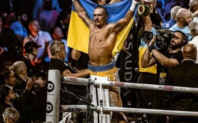 Александр Усик