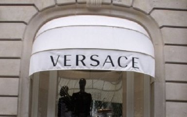 ЗМІ дізналися, хто купує легендарний будинок моди Versace