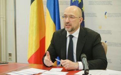 Кабмин прокомментировал срыв кампании по вакцинации в Украине
