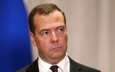 Новый "майский указ" Путина: Медведев назвал космическую цифру на его исполнение