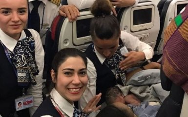 13 тысяч метров над землей: стало известно о рождении девочки на борту самолёта