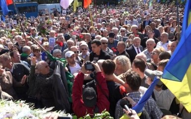 Стычки на День победы в Харькове: появились фото и новое видео