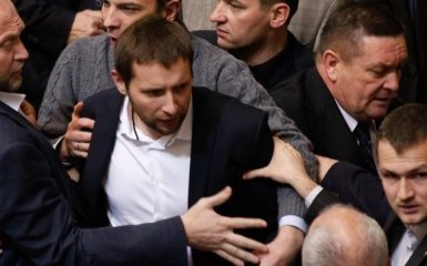 Никто меня не побил: нардеп прокомментировал драку в Раде