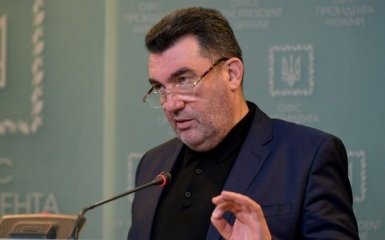 Филолог прокомментировал идею Данилова о переходе Украины на латиницу