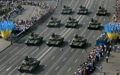 Украинцам покажут мощь их армии: Порошенко дал добро