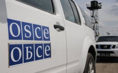 Наблюдатели ОБСЕ сообщили о сексуальных домогательствах со стороны вооруженного боевика