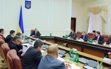 Яценюк инициировал заседание правительства