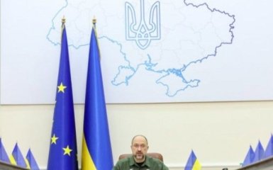 Кабмин согласовал увольнение трех глав ОВА