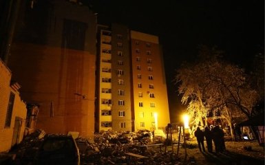 В России взорвался жилой дом, есть погибшие и раненые: появились фото и видео